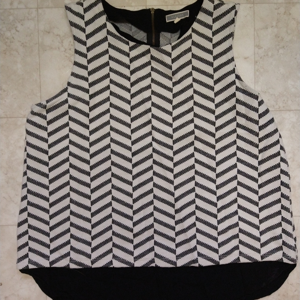 Anthropologie Pleione herringbone grey white top